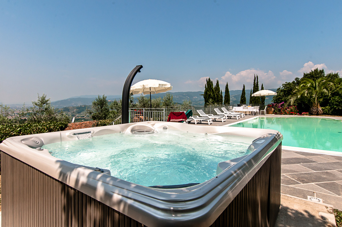 REAL ESTATE TUSCANY